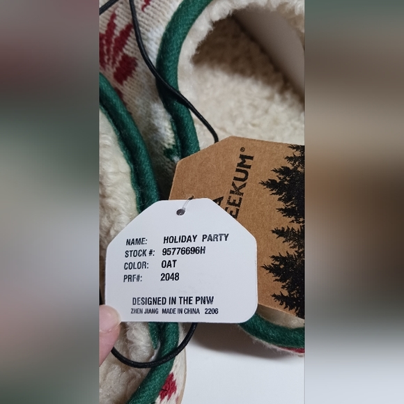 Unisex Graphic Holiday Party Slipper - Oat - Picture 6 of 8